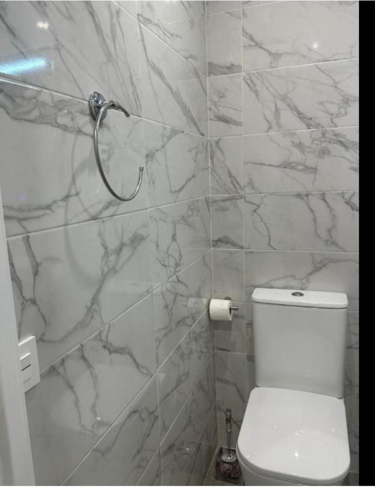 Estupendo Piso A 5 Min De La Estacion De Bus Y Tren Maria Zambrano Lägenhet Málaga Exteriör bild